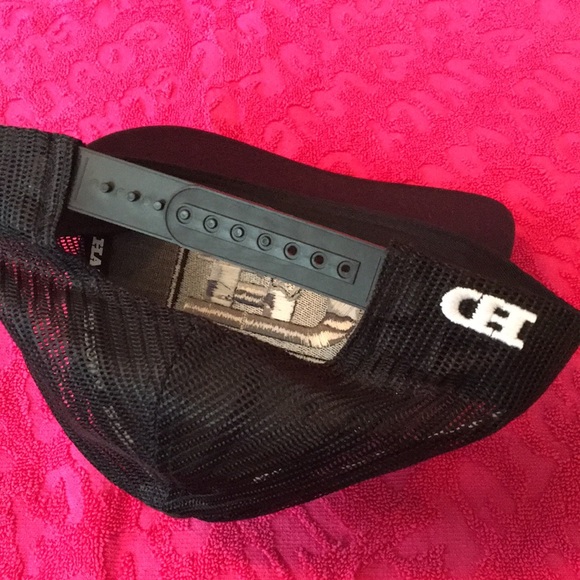 Hammer Down SnapBack hat 5 panel mesh back black cap - Picture 9 of 12